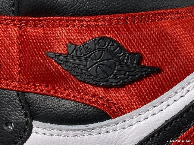 Jordan 1 Retro Toe CD0461-016 Black Satin Air High 0711